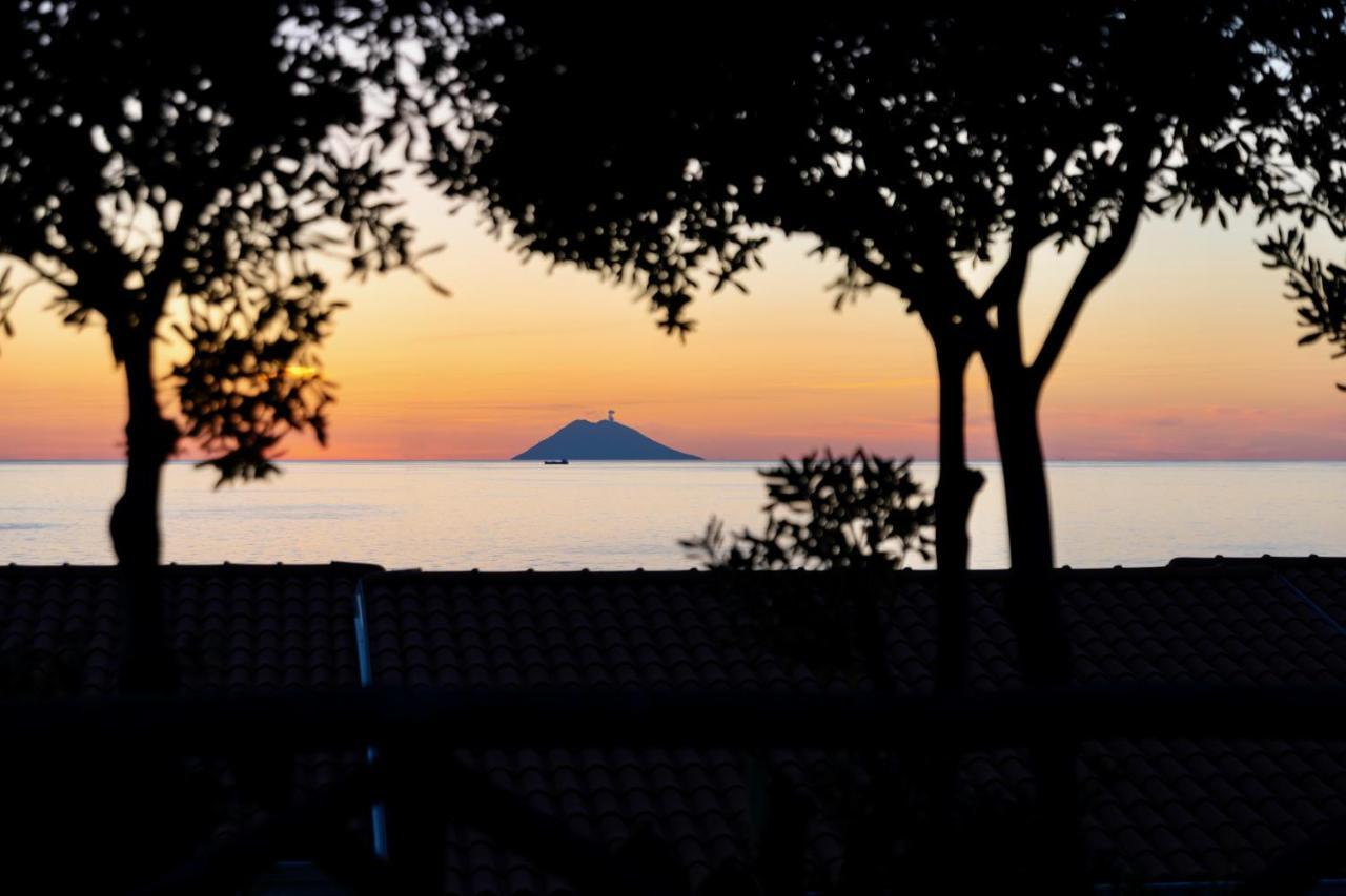 Midenza Seaside & Nature Retreat カーポ・ヴァチカーノ エクステリア 写真